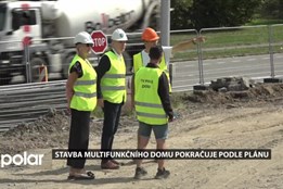 Stavba Multifunkčního domu pokračuje podle plánu, pokračovat se bude betonáží přízemí