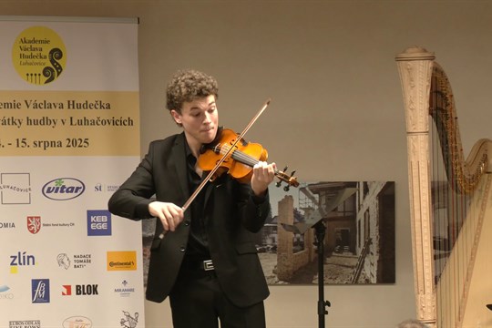 Houslové talenty zazářily v Luhačovicích. Mistrovské housle si letos odvezl Vilém Jirsa