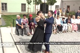Valčík v centru Nového Jičína tančili na Straussovu počest