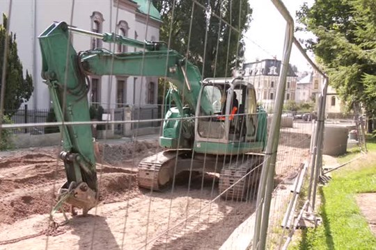 Uzavírka Štefánikova náměstí v Liberci komplikuje dopravu ve městě