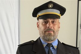 Strážník Patrik v civilu zasáhl proti agresorovi, který napadal mladého chlapce!