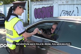 Policisté rozdávali zodpovědným řidičům ve Frýdku-Místku nealko pivo