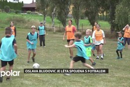 Oslava Bludovic je spojena s fotbalem, letos děti vyzvaly i maminky