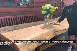 V Palkovicích vznikají skvosty z trámů starých 200 let