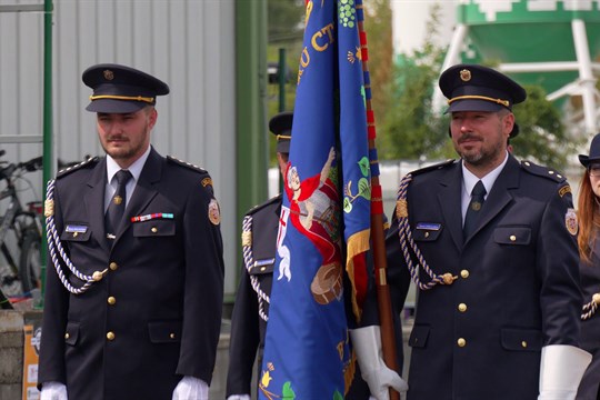Při výročí 120 let dobrovolných hasičů Jarošov odhalili nový prapor