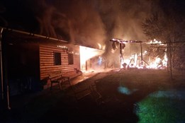 Požár domu ve Vrbně pod Pradědem napáchal škody za 10 milionů