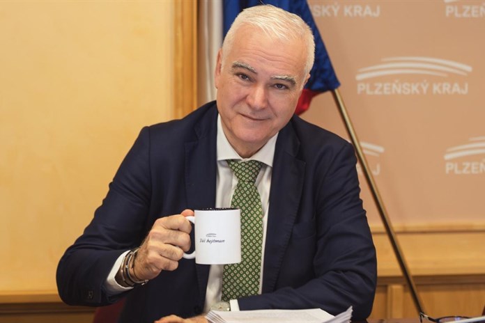 ROZHOVOR: Investice musí být promyšlené, říká hejtman Plzeňského kraje Kamal Farhan
