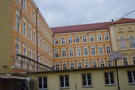 Koronavirus uzavřel další plzeňskou základní školu