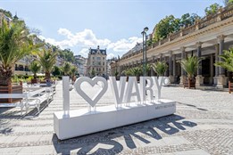 Karlovy Vary podporují život bez cigaret: Projekt Město bez kouře získává na síle