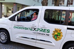 Chodovský expres najel přes léto více než pět tisíc kilometrů. Senioři ho využili ke stovkám jízd