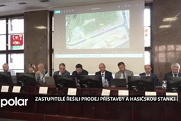 Zastupitelé řešili prodej přístavby a hasičskou stanici, naopak parkovací dům odložili