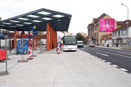 V Prostějově finišuje výstavba nového dopravního terminálu Újezd. Nabídne komfort i lepší spojení