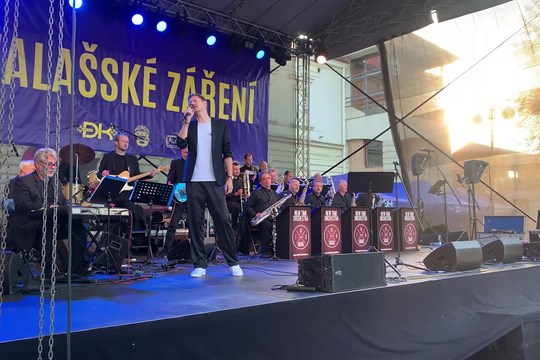 Valašské záření vyvrcholilo swingovým koncertem Ondřeje Rumla