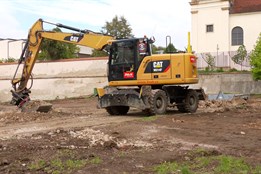 Po archeologickém průzkumu začala rekonstrukce zahrady Panského domu