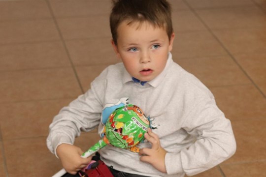 Malý Ondrášek se narodil předčasně, s těžkou nemocí mu pomůže bojovat sbírka