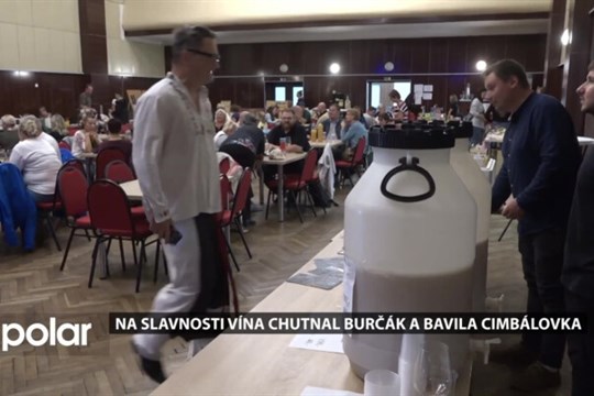 Na slavnosti vína chutnal burčák a bavila cimbálovka