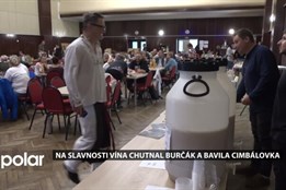 Na slavnosti vína chutnal burčák a bavila cimbálovka