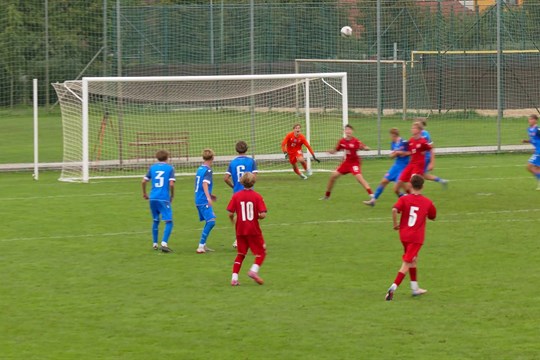 Na Orelském stadionu se odehrál duel Česka a Slovenska fotbalistů do 16 let