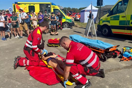 Přes 400 lidí ošetřili záchranáři na Dnech NATO. Policisté pomáhali ztraceným dětem