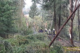 Pondělní nehodu letadla u Balkové nepřežil pilot, žádné další mrtvé osoby policie nenašla