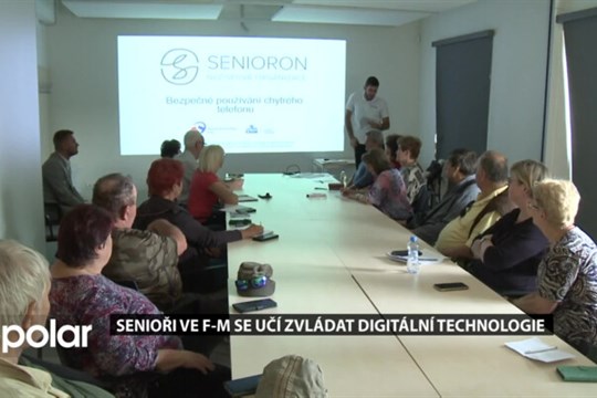 Senioři ve Frýdku-Místku se učí zvládat digitální technologie