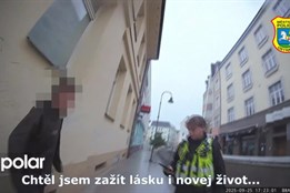 Vzkazy své bývalé partnerce čmáral na zdi domů v centru Ostravy