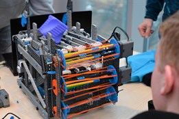 Od školní lavice až na světové pódium: Co dětem přináší robotické soutěže?