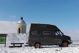 Knihovnice o víkendech cestuje s hranou
