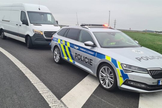 Unavený starší houbař uvízl v rokli, ze kterého zachránili policisté