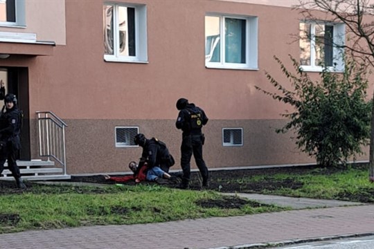 V centru Havířova policisté zadrželi podezřelé muže