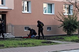 V centru Havířova policisté zadrželi podezřelé muže