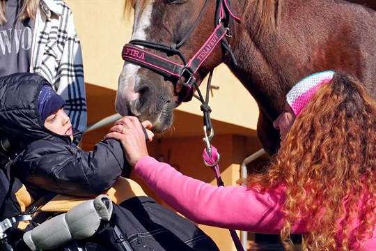 Centrum Ostrůvek v Olomouci otevřelo svou zahradu. Pomáhá mladým lidem s handicapem i jejich rodinám