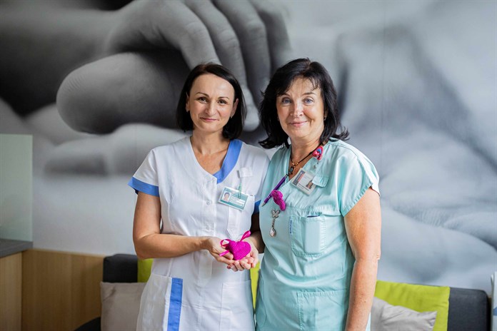 Zdravotnice z Baťovky bojují o cenu Purpurové srdce rodičů. Hlasovat pro ně můžete do konce října