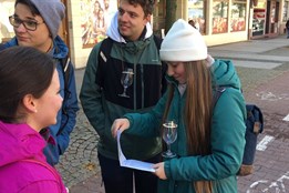 Na pochod za vínem vyrazily v Hodoníně tisíce turistů