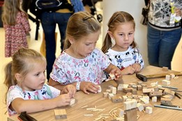 Tradiční řemesla i profese budoucnosti. Ve Zlíně se o víkendu koná oblíbený festival nejen pro děti