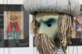 Slovácké muzeum vystavuje loutky Oldřicha Rédy