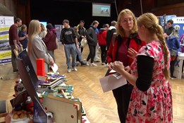 Veletrh pracovních příležitostí propojil studenty s budoucími zaměstnavateli