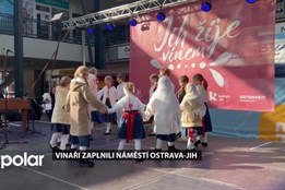 Náměstí Ostrava-Jih zaplnili vinaři díky festivalu Jih žije vínem