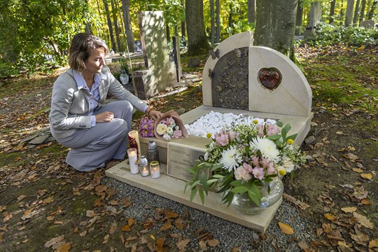 Na Lesním hřbitově vzniklo pietní místo pro rodiče, kteří přišli o miminko