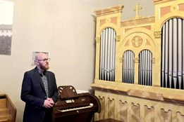 Největší sbírka harmonií ve střední Evropě má nový domov