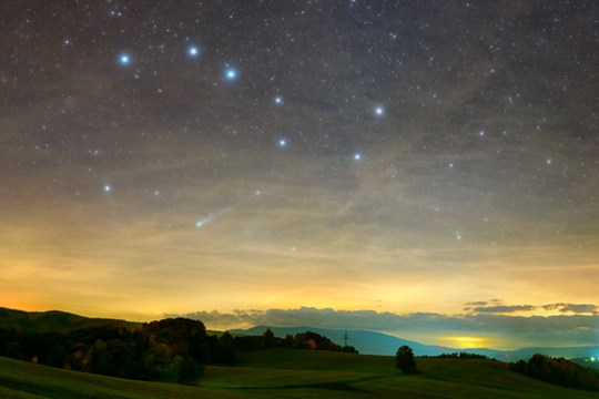 Kometu Lemmon pozorujte na obloze už dnes. Vrátí se až za 1 150 let