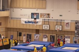 Jablonec hostí mezinárodní závod ve skocích na trampolíně