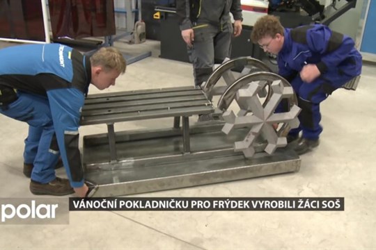 Ruční práce žáku SOŠ potěší na Vánoce obyvatele Frýdku-Místku