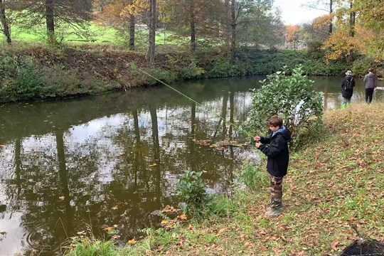 Rybářský kroužek Alceda vyrazil k vodě