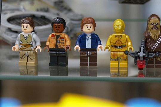 Naproti majáku je otevřená stálá výstava modelů ze stavebnice Lego