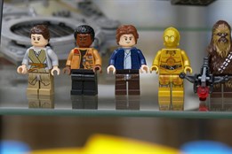 Naproti majáku je otevřená stálá výstava modelů ze stavebnice Lego