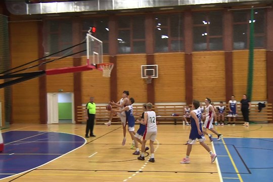 Sedmnáctiletí basketbalisté Vsetína doma vyhráli s SK UP BCM Olomouc C