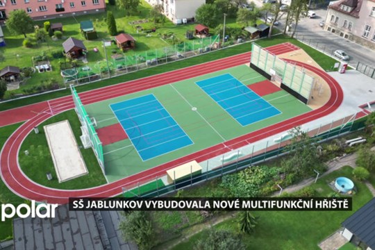 Nové multifunkční hřiště v Jablunkově slouží žákům i veřejnosti