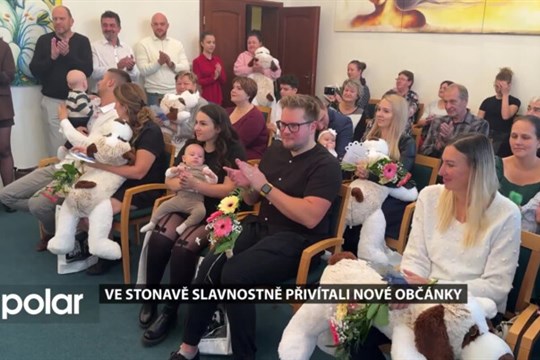 Milá tradice. Ve Stonavě letos už podruhé slavnostně přivítali nové občánky