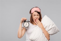 Přechod na zimní čas: Spíme o hodinu déle, ale našemu biorytmu to může uškodit